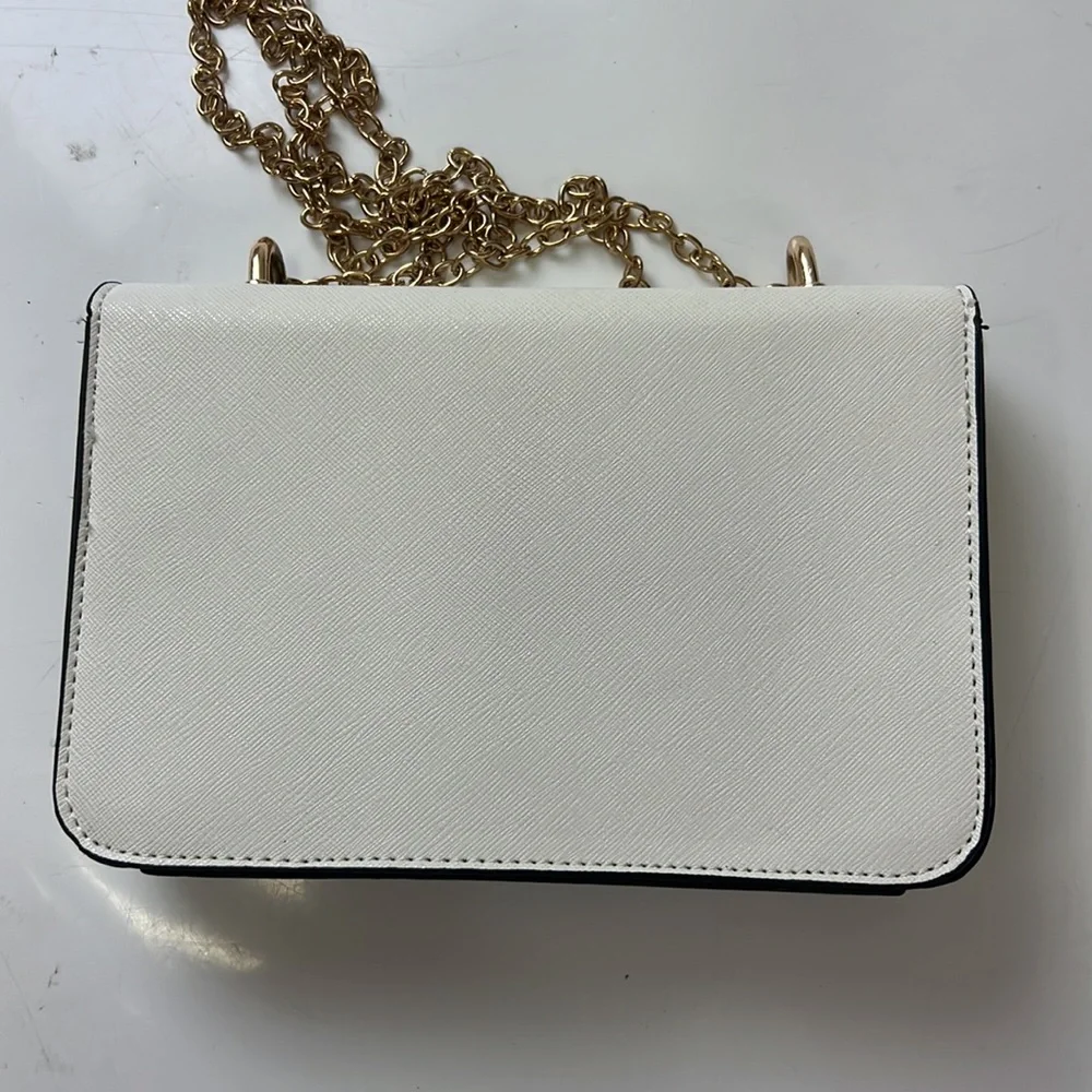 White shoulder bag with chain and embroidered pink flowers and pearls A13-2 - Picture 5 of 6